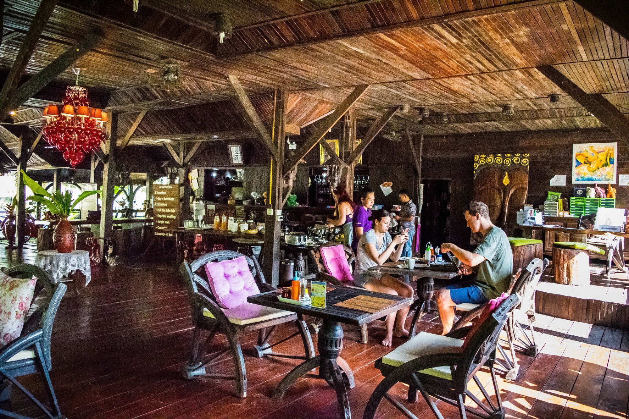 Montania Lifestyle Hotel Phanom Exterior foto