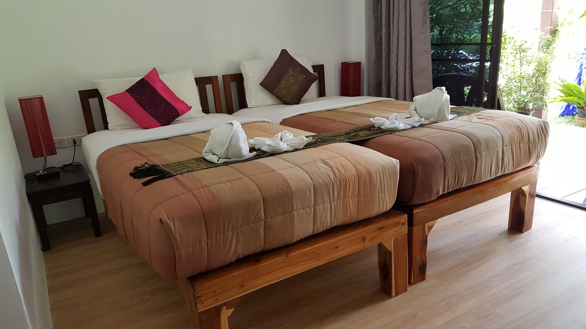 Montania Lifestyle Hotel Phanom Exterior foto